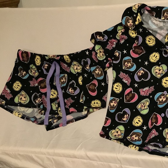 Bratz pj set - Picture 2 of 3